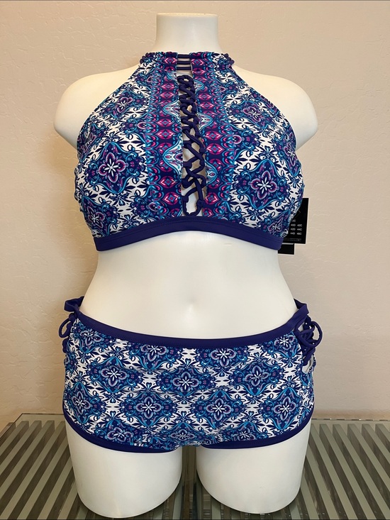 Paramour Other - Paramour Blue and Pink Mosaic High-Neck Lace-Up Bikini Set